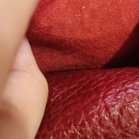 Gancio Red Pebbled Leather minimalist card wallet - Picture 5 of 6